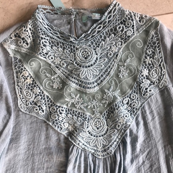 - Women's Light Blue Lace Detail Top - Picture 6 of 10